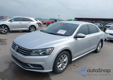 2016 Volkswagen Passat 1.8T S z USA, uszkodzony, nr VIN 1VWAT7A35GC003544